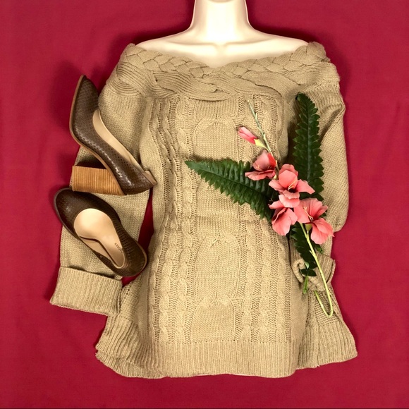 Sweaters - Off the shoulder knit sweater